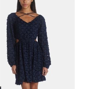 BNWT! Current Air Long Sleeve Textured Mini Dress With Cut Out in Black 🖤